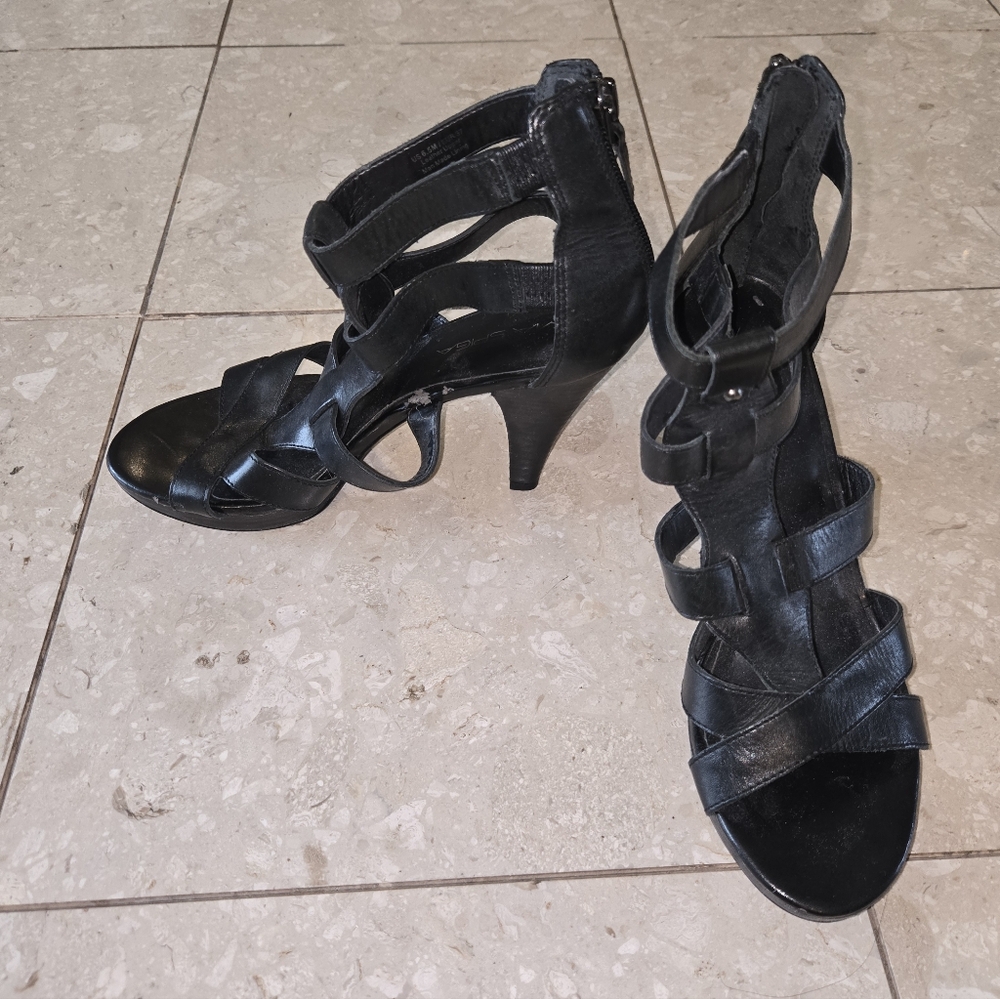 Via Spiga Women's Black Heels 6.5